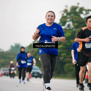 Runner Photo 7409695