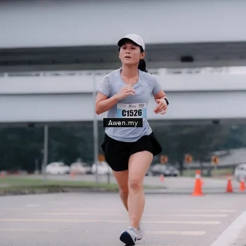 Runner Photo 7409697