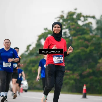 Runner Photo 7409713