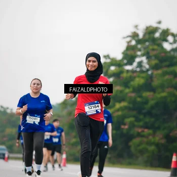 Runner Photo 7409732
