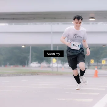 Runner Photo 7409758