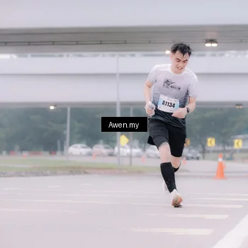Runner Photo 7409766