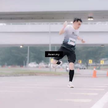 Runner Photo 7409789