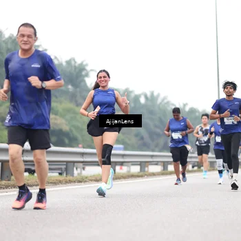 Runner Photo 7409797