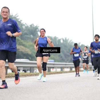 Runner Photo 7409831