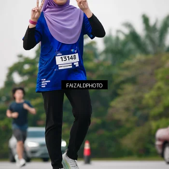 Runner Photo 7409881