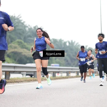 Runner Photo 7409910