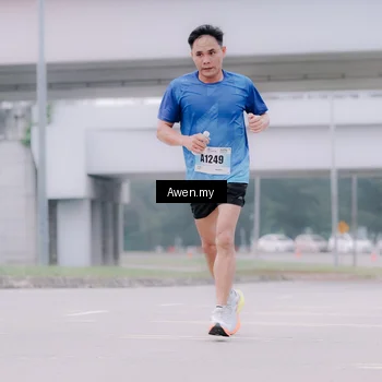 Runner Photo 7409933