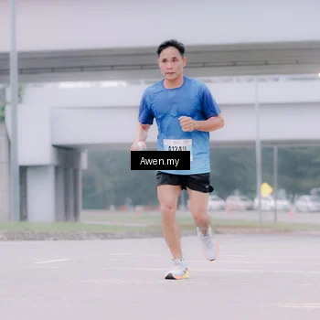 Runner Photo 7409937