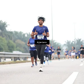 Runner Photo 7409940