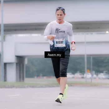 Runner Photo 7409965
