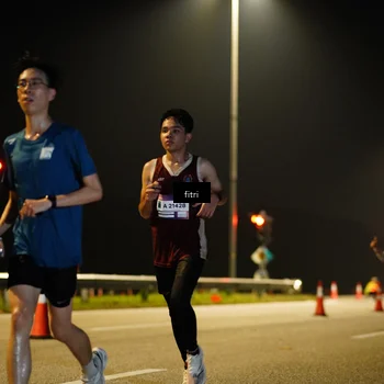Runner Photo 7409994