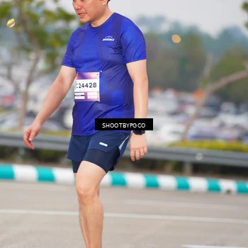 Runner Photo 7410013