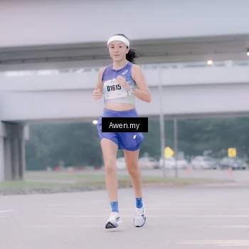 Runner Photo 7410060