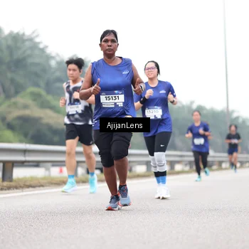 Runner Photo 7410086