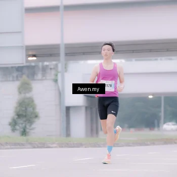 Runner Photo 7410125