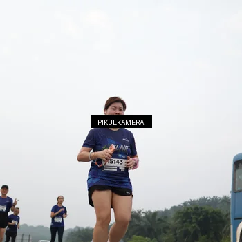 Runner Photo 7410135