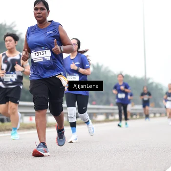 Runner Photo 7410140