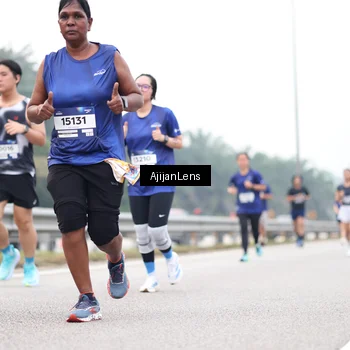 Runner Photo 7410173