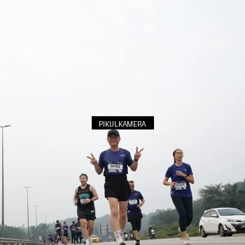Runner Photo 7410220