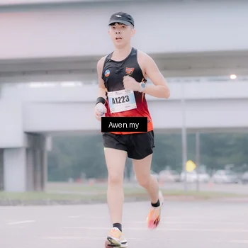 Runner Photo 7410222