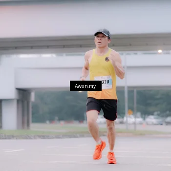 Runner Photo 7410224