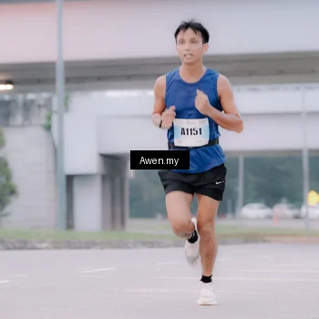 Runner Photo 7410243