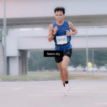 Runner Photo 7410247