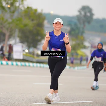 Runner Photo 7410261