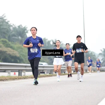 Runner Photo 7410283