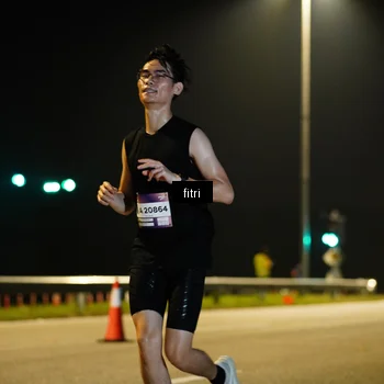 Runner Photo 7410304