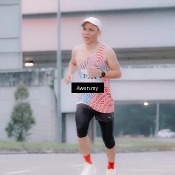 Runner Photo 7410305