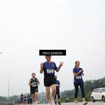 Runner Photo 7410330