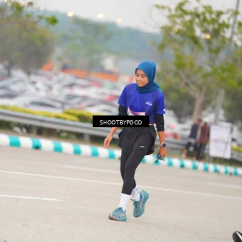 Runner Photo 7410352