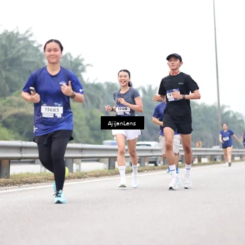 Runner Photo 7410379