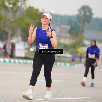 Runner Photo 7410389