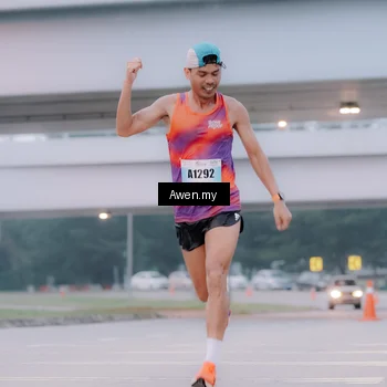 Runner Photo 7410407