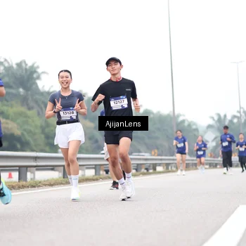 Runner Photo 7410417