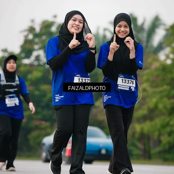 Runner Photo 7410434