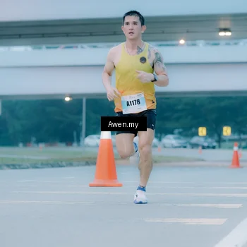 Runner Photo 7410436