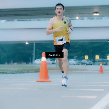 Runner Photo 7410449