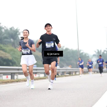 Runner Photo 7410450