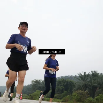 Runner Photo 7410465