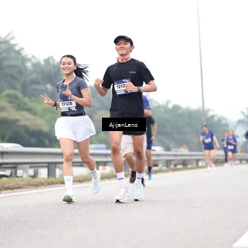 Runner Photo 7410479