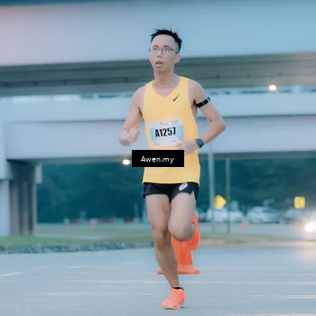 Runner Photo 7410492