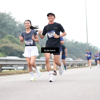 Runner Photo 7410507