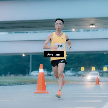 Runner Photo 7410516
