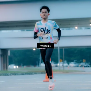 Runner Photo 7410536