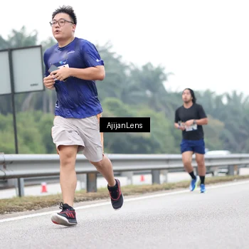 Runner Photo 7410537