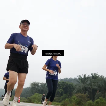Runner Photo 7410561